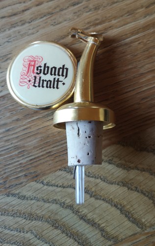 Asbach uralt ausgießer l - asbach, 0,7